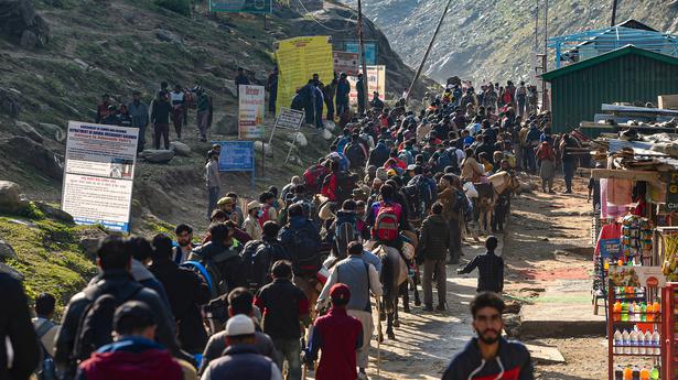 Amid tight security, second batch of 5,700 pilgrims leave for Amarnath from Jammu