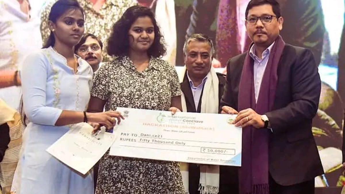 Bannari Amman Institute students bag third prize in national event