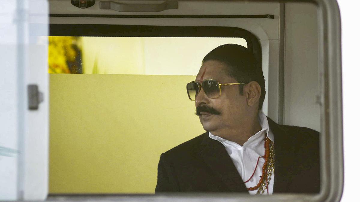 JD(U)'s Anant Singh takes oath as Bihar MLA, brought to Assembly in prison vehicle - The Hindu by Authors