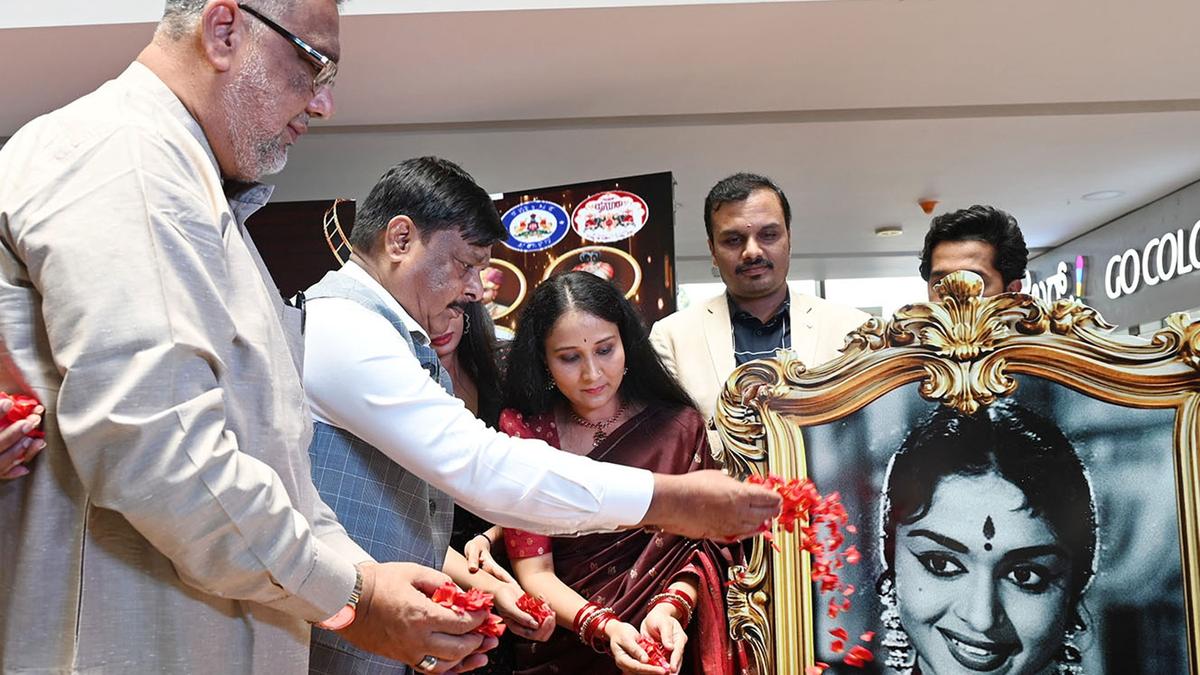 Karnataka Social Welfare Minister H.C. Mahadevappa inaugurates Dasara Film Festival 2025