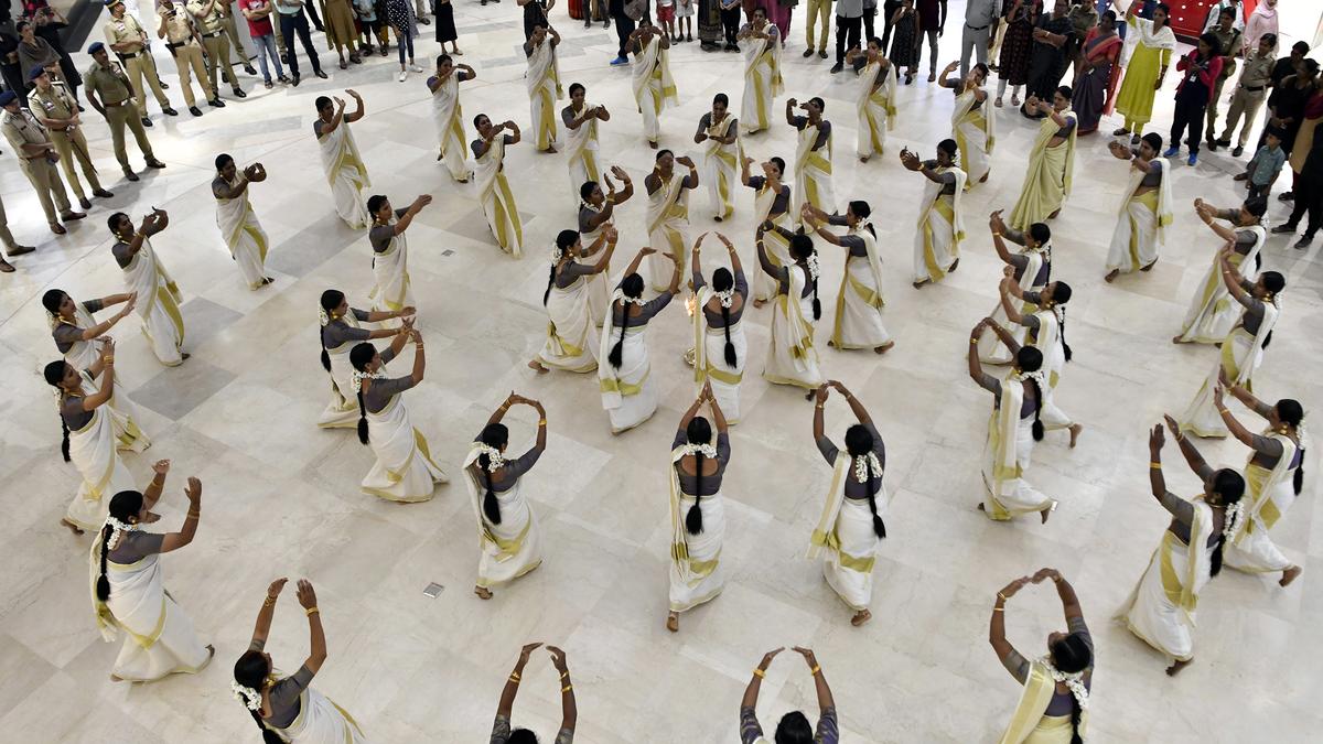 Variety of programmes organised for golden jubilee fete of Vanitha PS in Kozhikode