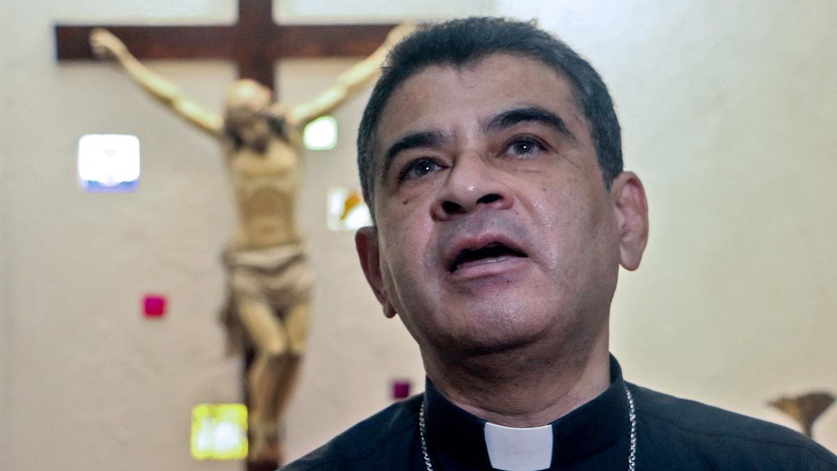 12 detained Nicaraguan priests freed, sent to Vatican