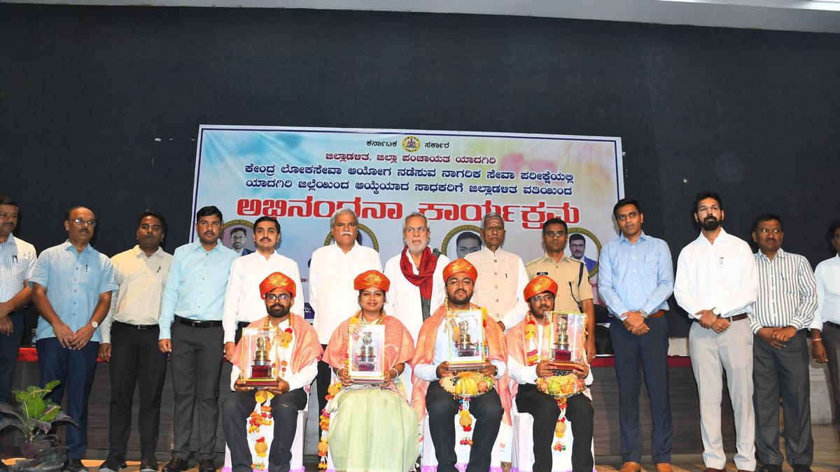 Minister praises candidates for cracking UPSC exam