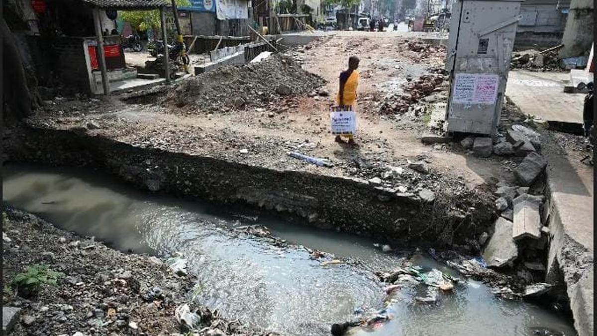 Ammapet residents urge Salem Corporation to speed up  culvert works