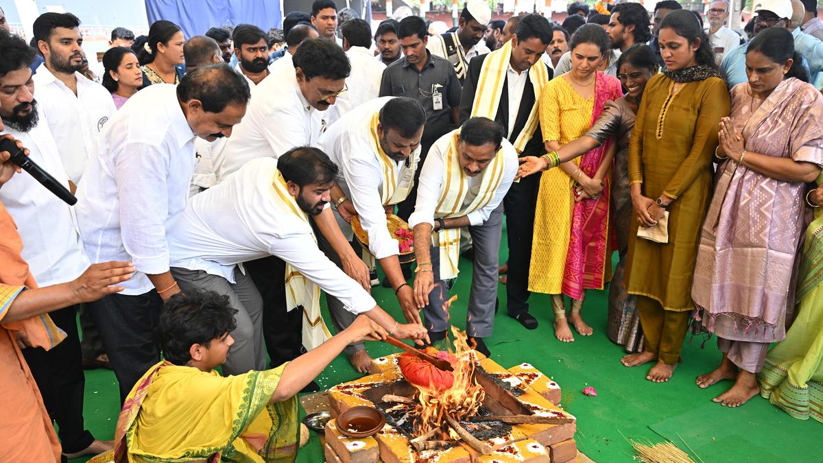 Every town to get basic sports infra in next three years, says A.P. Minister