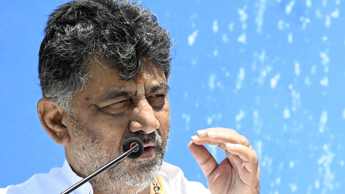 D.K. Shivakumar questioned by Lokayukta Police in DA case