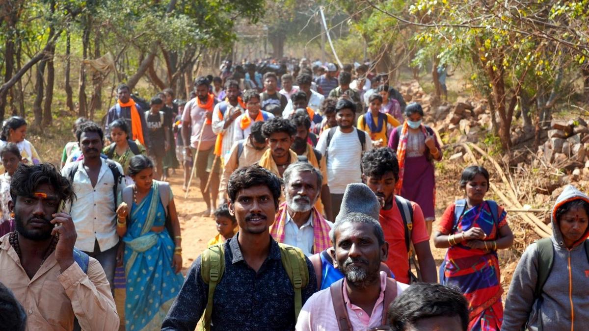 Srisailam sees peak devotee rush ahead of Maha Sivaratri