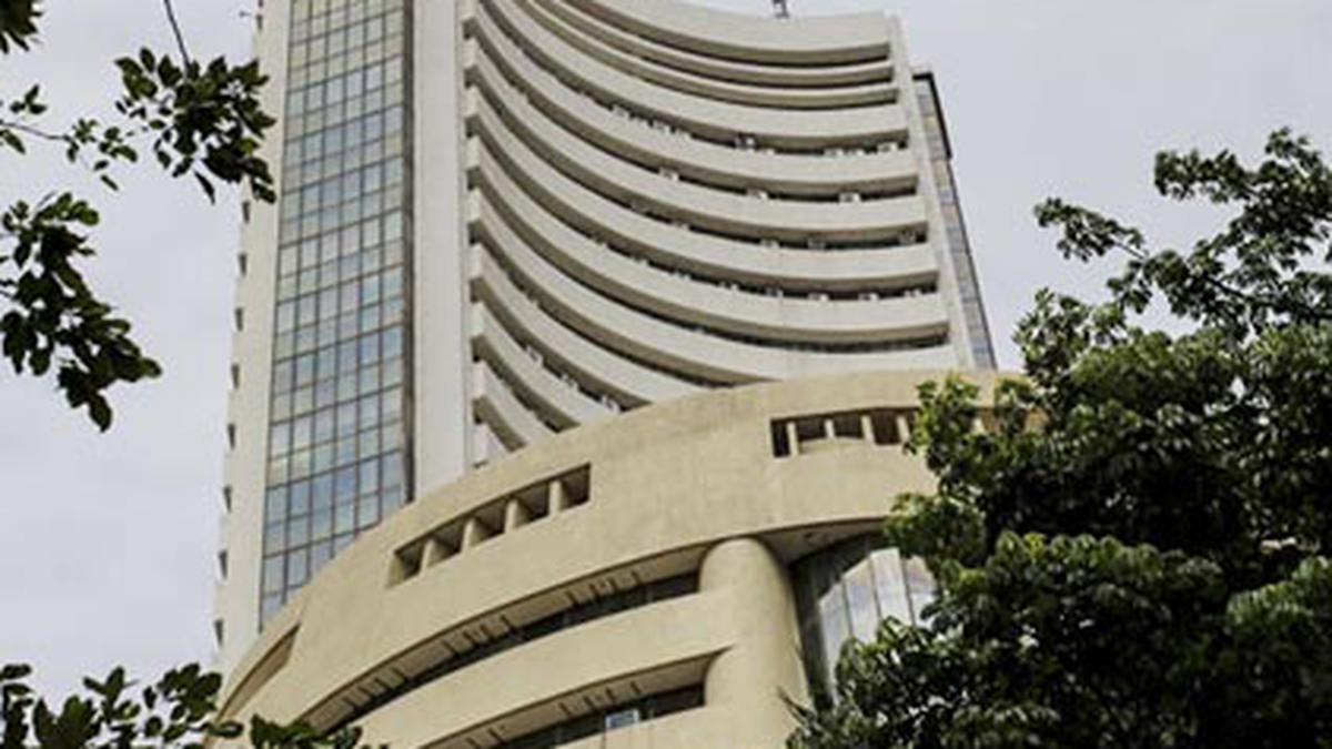 Sensex declines 51 points; Nifty settles flat