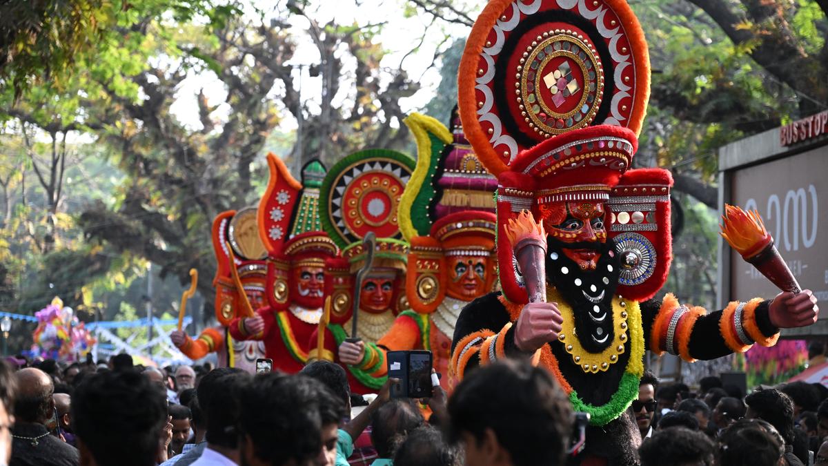 Cochin Carnival rally held