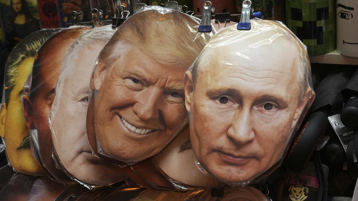 https://th-i.thgim.com/public/incoming/r5tajh/article69934652.ece/alternates/LANDSCAPE_1200/Russia_US_Summit_75169.jpg