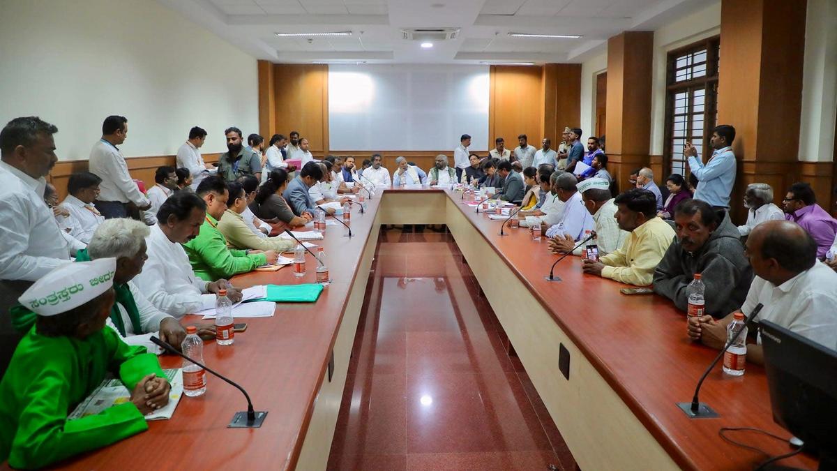 State govt. to set up committee to study demands of farmers displaced by Karanja dam