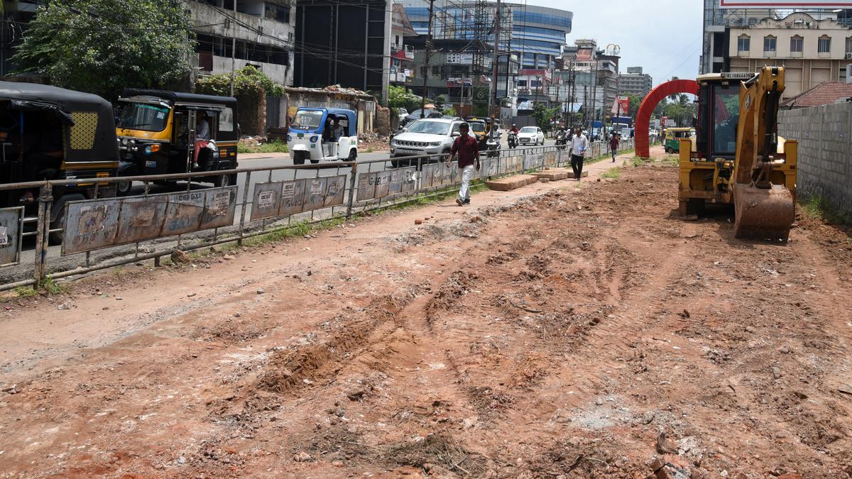 Work on first phase of Mananchira-Vellimadukunnu road widening project to begin on June 16