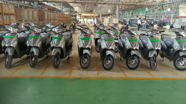 Hero Electric déploie le premier lot de scooters électriques depuis l’usine de Mahindra à Pithampur