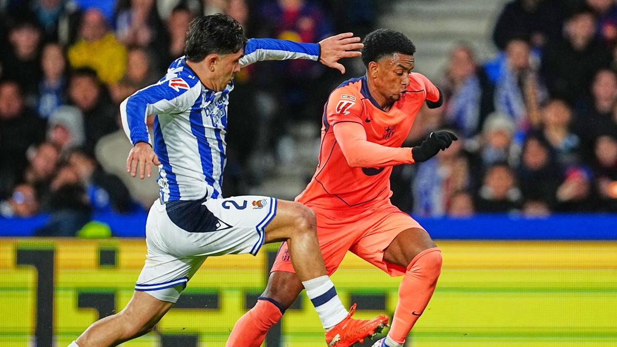 İspanya liginde Barcelona’nın 11 maçlık galibiyet serisi Real Sociedad’a 2-1 mağlup oldu