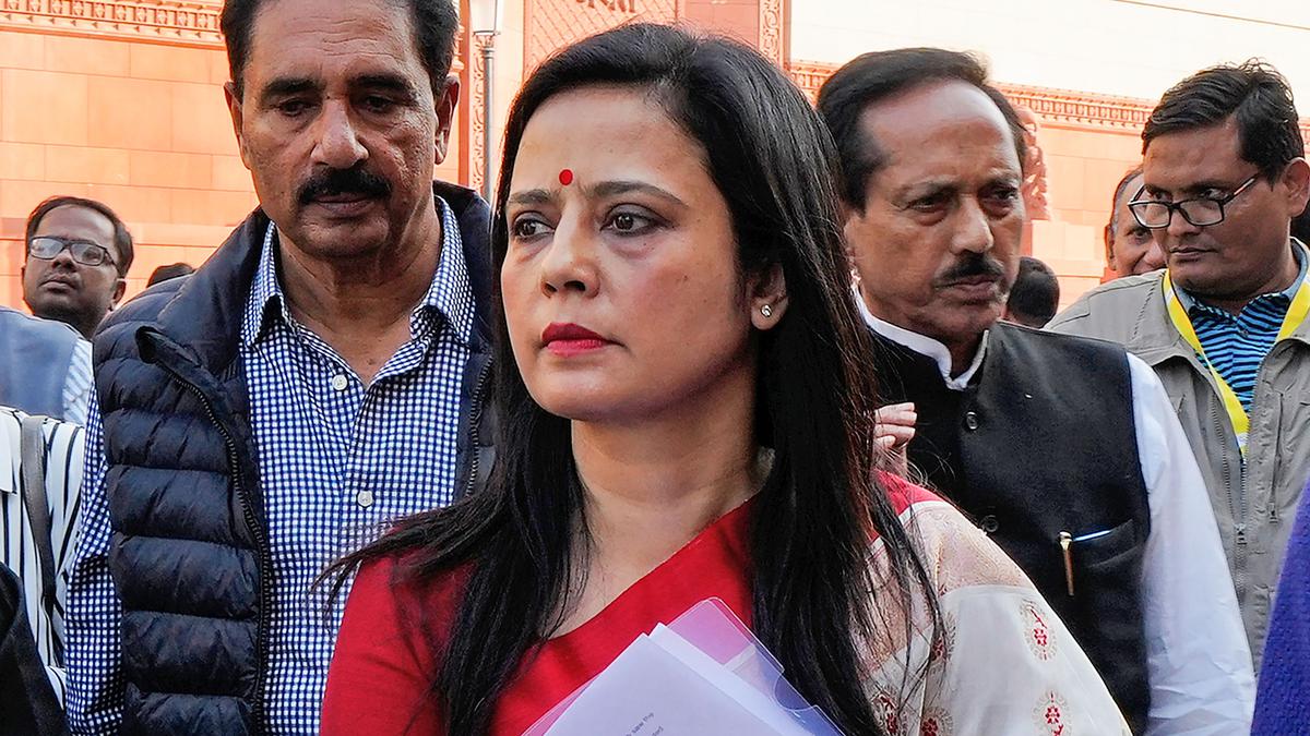 Trinamool Congress leader Mahua Moitra moves Supreme Court challenging her expulsion from Lok Sabha