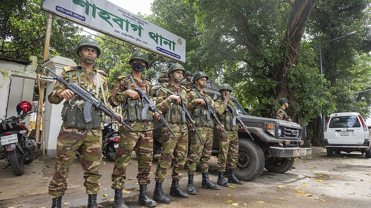 Interim Government gives magisterial and policing powers to Bangladesh ArmyÂ 