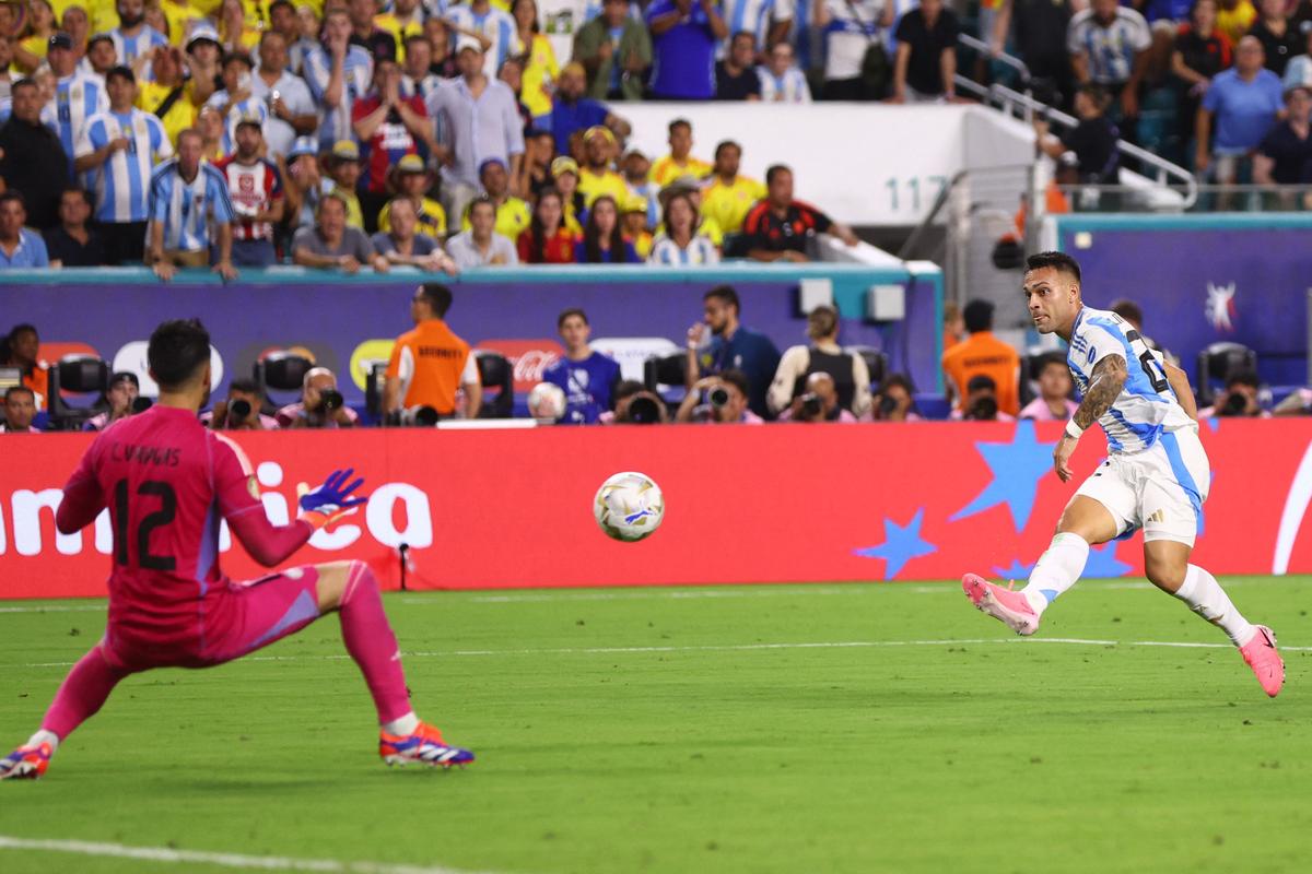 Lautaro Martinez of Argentina scores the team’s first goal during the CONMEBOL Copa America 2024 Final match between Argentina and Colombia at Hard Rock Stadium on July 14, 2024 in Miami Gardens, Florida