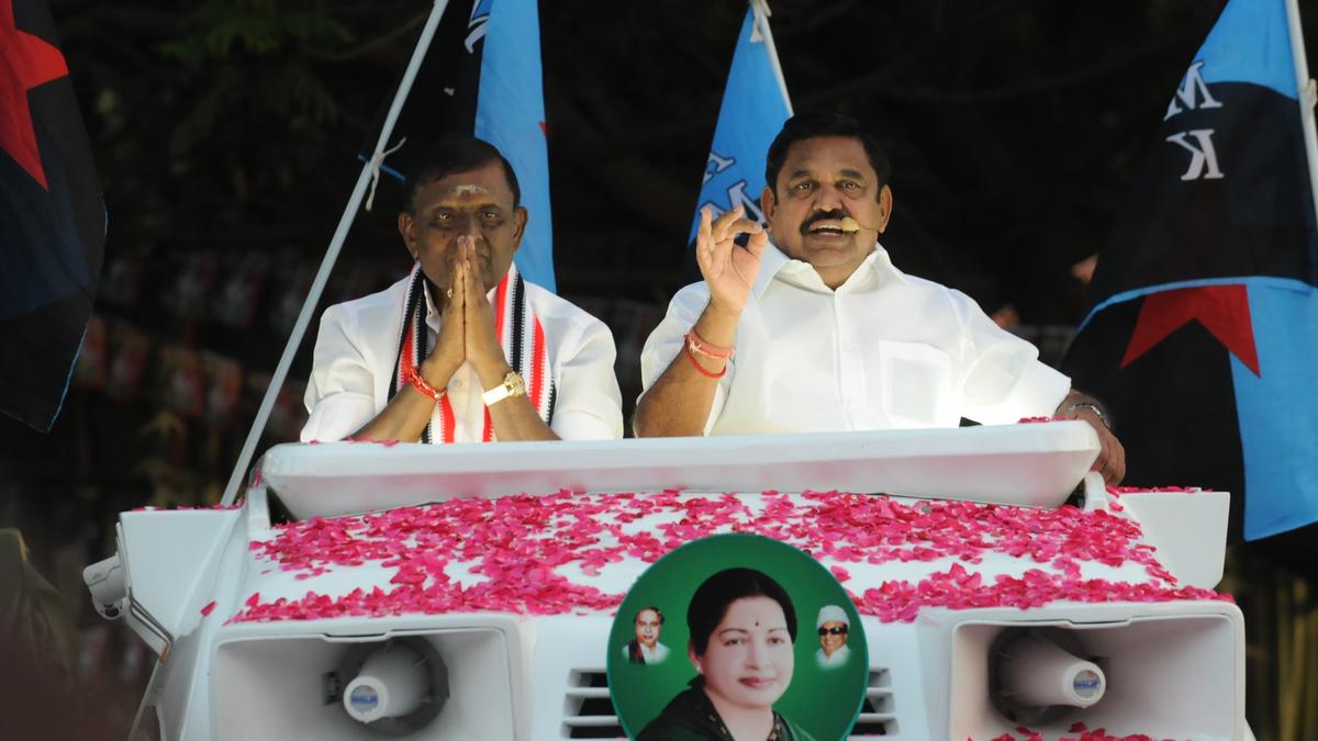 DMK did not believe in voters and hence, confining them in sheds: Palaniswami