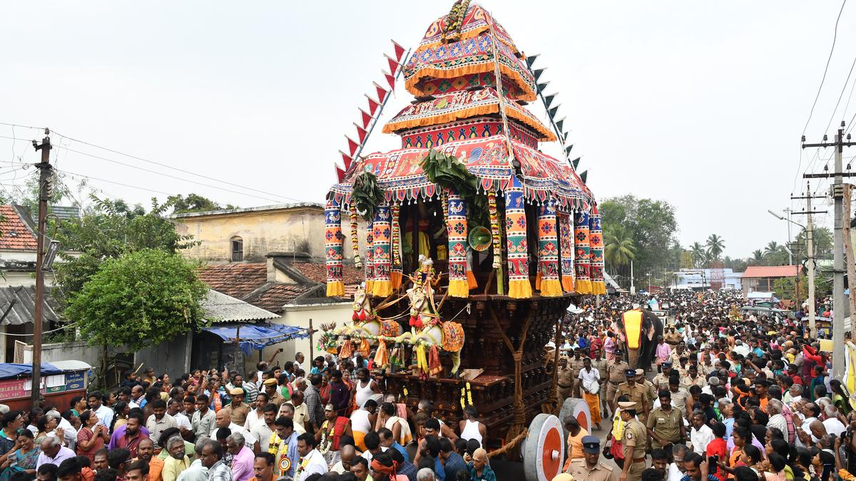 Thousands throng Palani for ‘Thai Poosam’ The Hindu