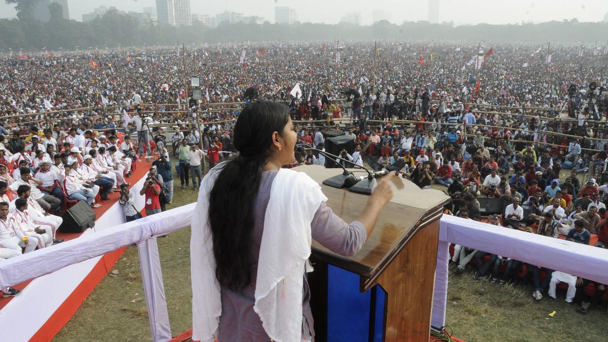 At mega rally in Kolkata, CPI(M) vows to fight Trinamool Congress and BJP
