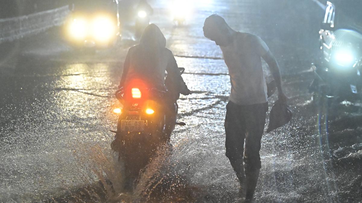 Hyderabad Weather September 15 | Light to moderate rain forecast; waterlogging and traffic congestion likely