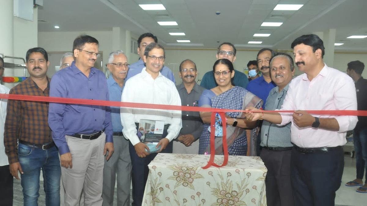 Dialysis unit donated to KIMS in Hubballi