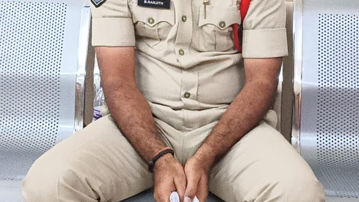 Manuguru Sub-Inspector in ACB net