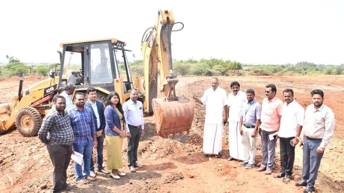 Stalin lays foundation stone for Tirunelveli Neo Tidel Park