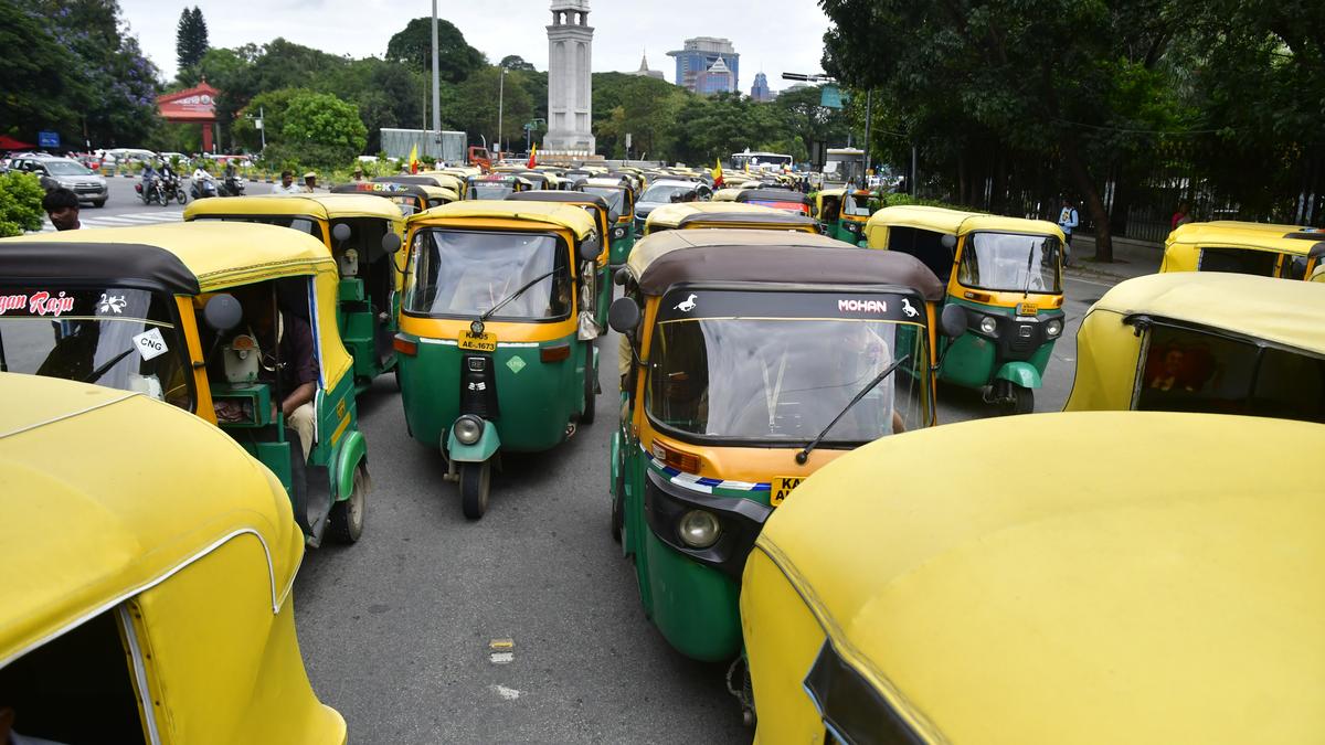 After bus fare hike, autorickshaw drivers demand increasing minimum fare to ₹40 for the first 2 km, and ₹20 for each subsequent km