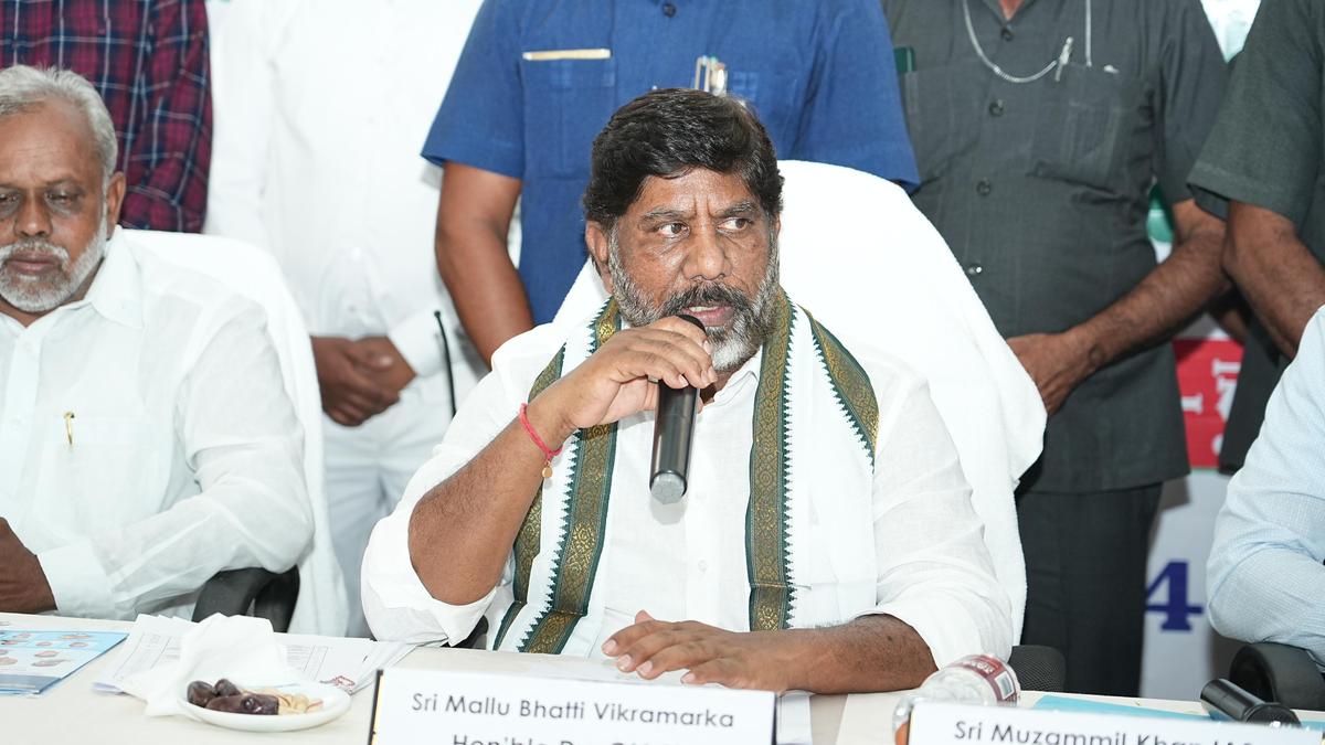 हैदराबाद और उसके आसपास के सभी अतिक्रमित जल निकायों को पुनः प्राप्त किया  जाएगा: भट्टी - द हिंदू