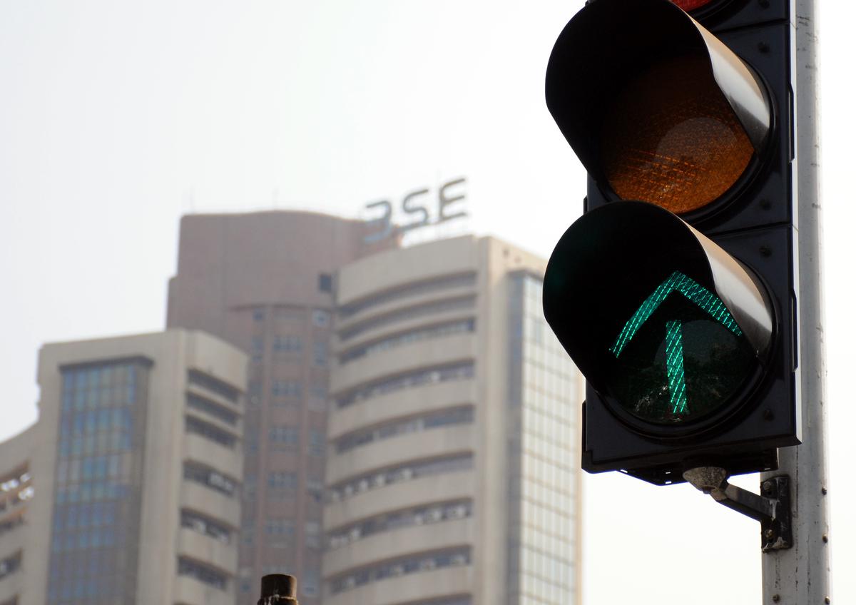 Markets bounce back after three days of fall