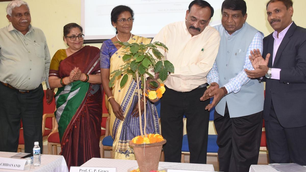 University of Mysore hosts seminar on organic farming, agribusiness