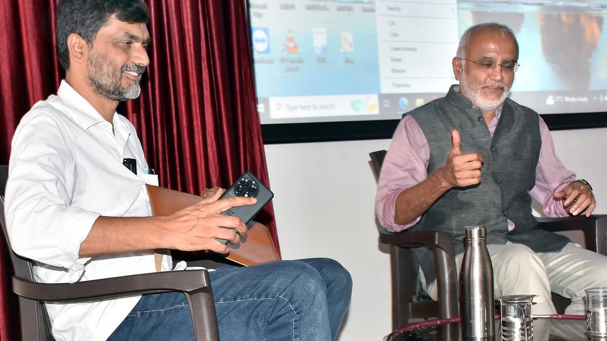 In an ‘equal fight’ in LS polls in State, Congress enjoys edge due to women voters, claims Eedina.com chief