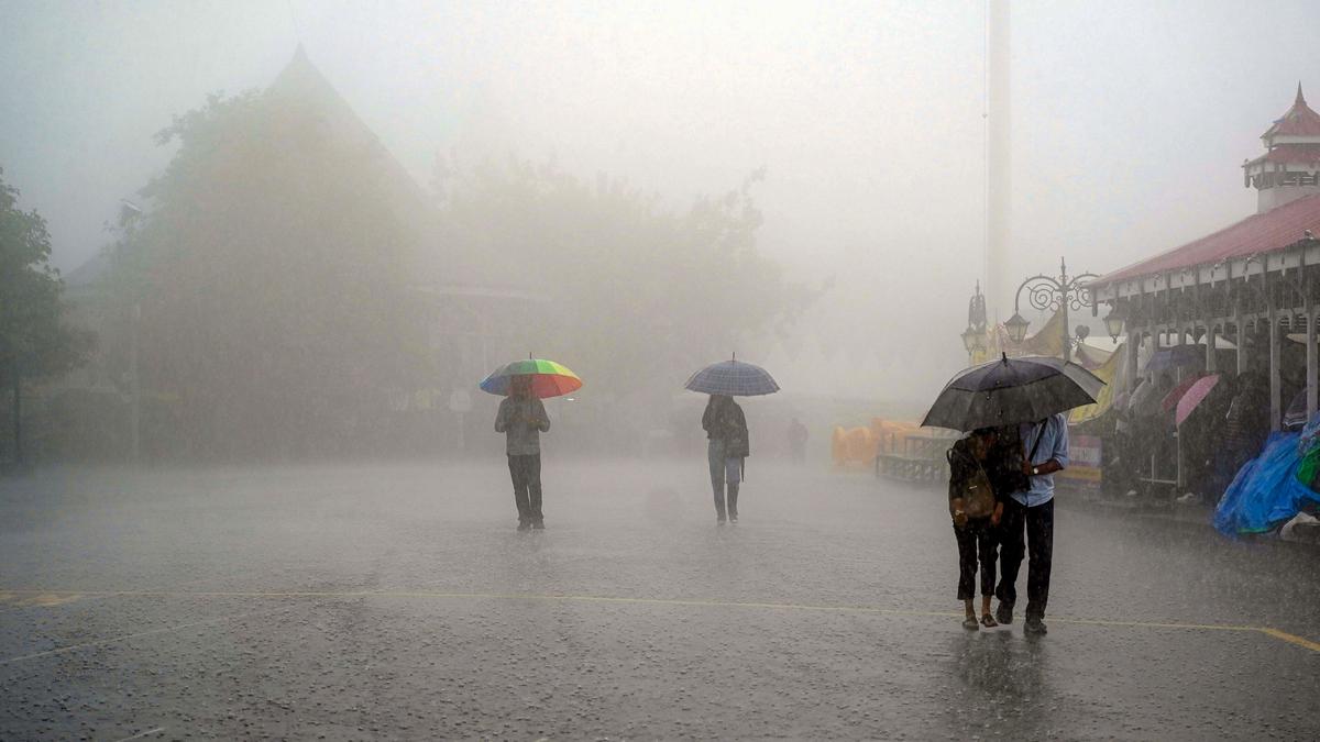 Flash flood in Himachal’s Una, 10 houses damaged