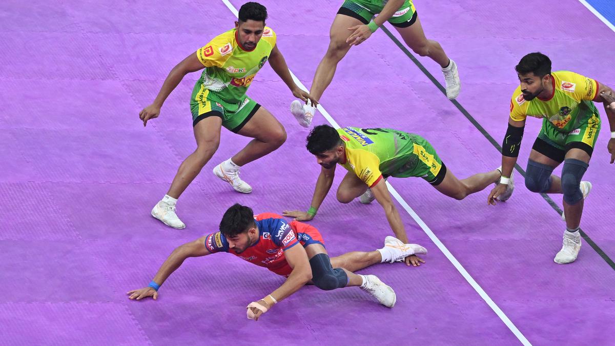 UP Yoddhas beat Patna Pirates 34-31