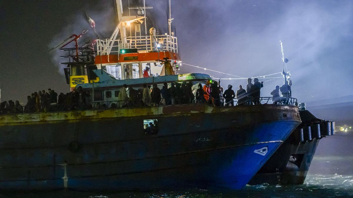More than 1,000 migrants brought ashore in Italy after multiple rescues