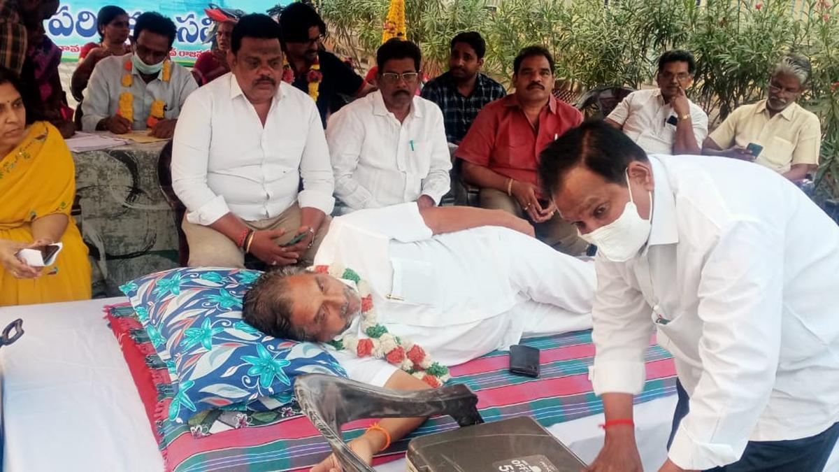 Andhra Pradesh: Activist on hunger strike for Godavari river conservation falls ill