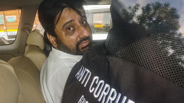 ACB planting fake news against Amanatullah Khan, says AAP