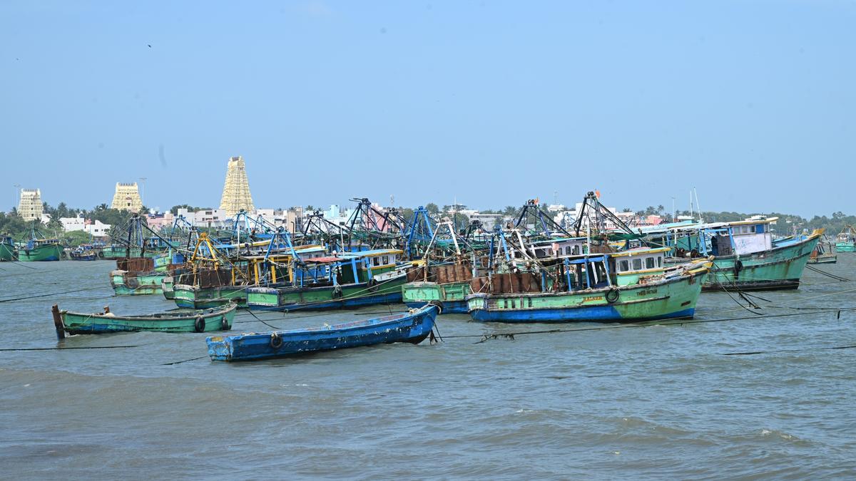 Sri Lankan Navy arrests seven Indian fishermen from Rameswaram