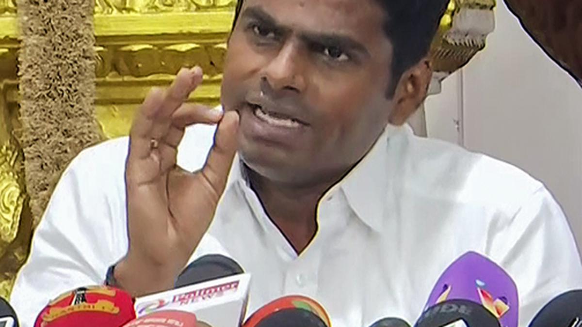 Annamalai submits memorandum on alleged corruption by DMK to Governor
