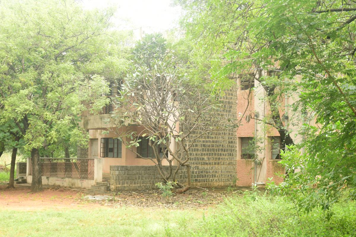 Youth hostel in Tiruchi lies in ruins