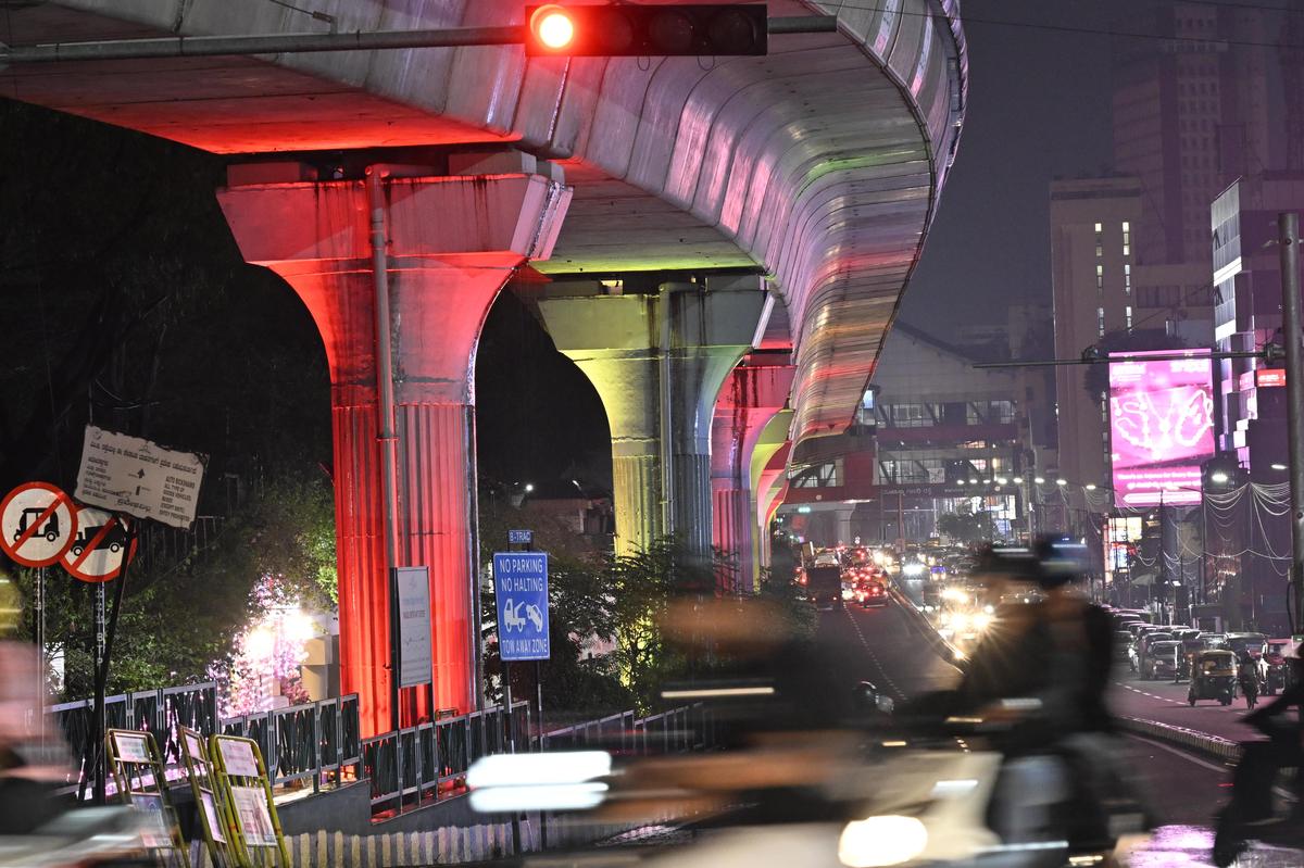 thehindu.com - Darshan Devaiah B.P. - Over 5,000 metro piers and portals to get advertisements across Bengaluru