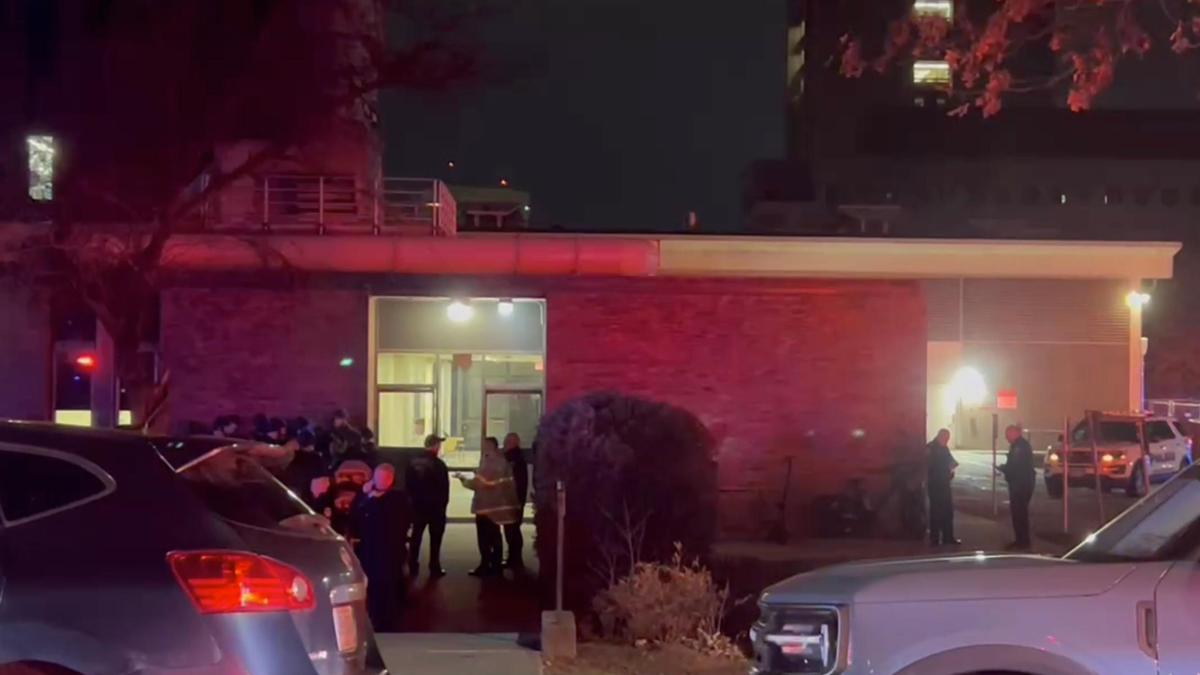 ब्राउन यूनिवर्सिटी में सक्रिय शूटर: पुलिस का कहना है कि ब्राउन यूनिवर्सिटी में सक्रिय शूटर की सूचना के बाद कई पीड़ित हैं जिन्हें गोली मारी गई है ब्राउन यूनिवर्सिटी में सक्रिय शूटर: पुलिस का कहना है कि ब्राउन यूनिवर्सिटी में सक्रिय शूटर की सूचना के बाद कई पीड़ित हैं जिन्हें गोली मारी गई है