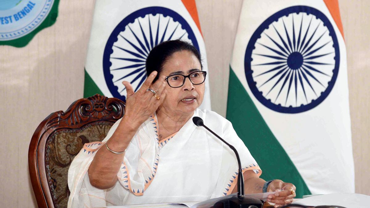 Will not be able to give DA on par with Centre even if protestors behead me : Mamata