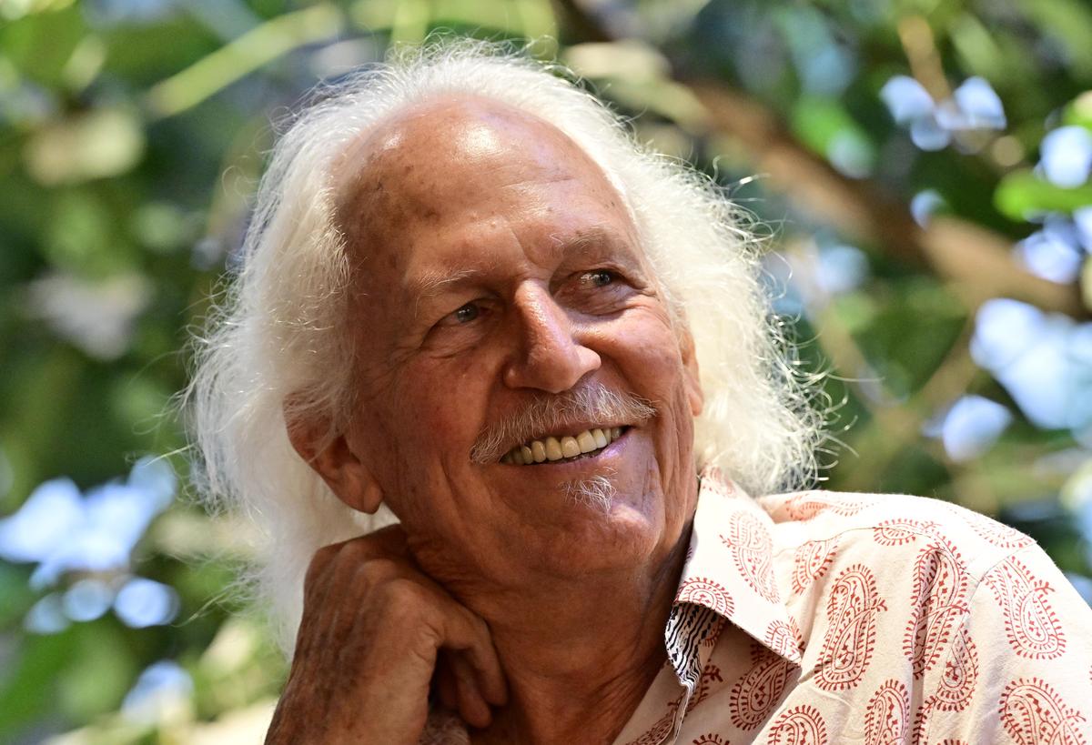 Romulus Whitaker.