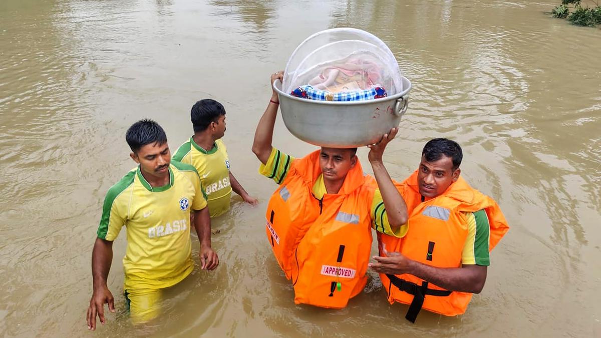 PM Modi dials Himanta to take stock of Assam flood situation