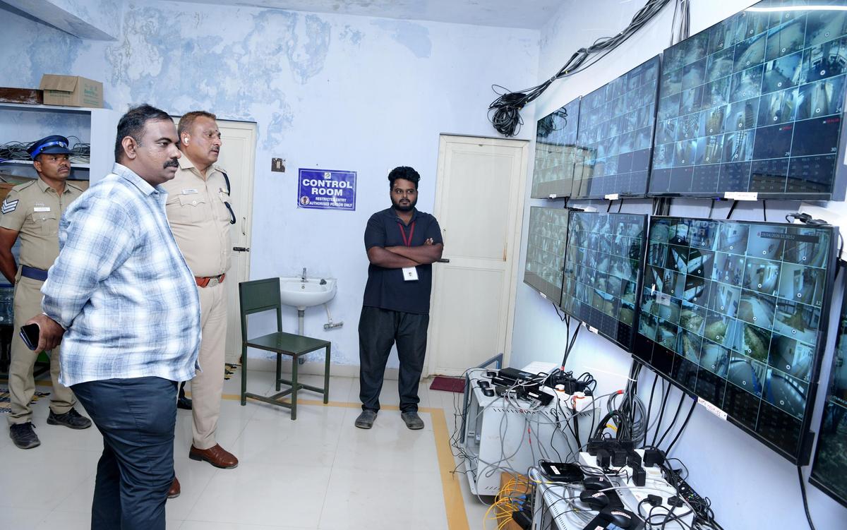 EC introduces QR code-based I-cards to strengthen security at counting centres