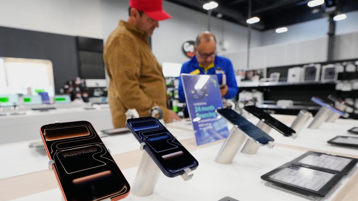 U.S. group sues Apple over Congo conflict minerals