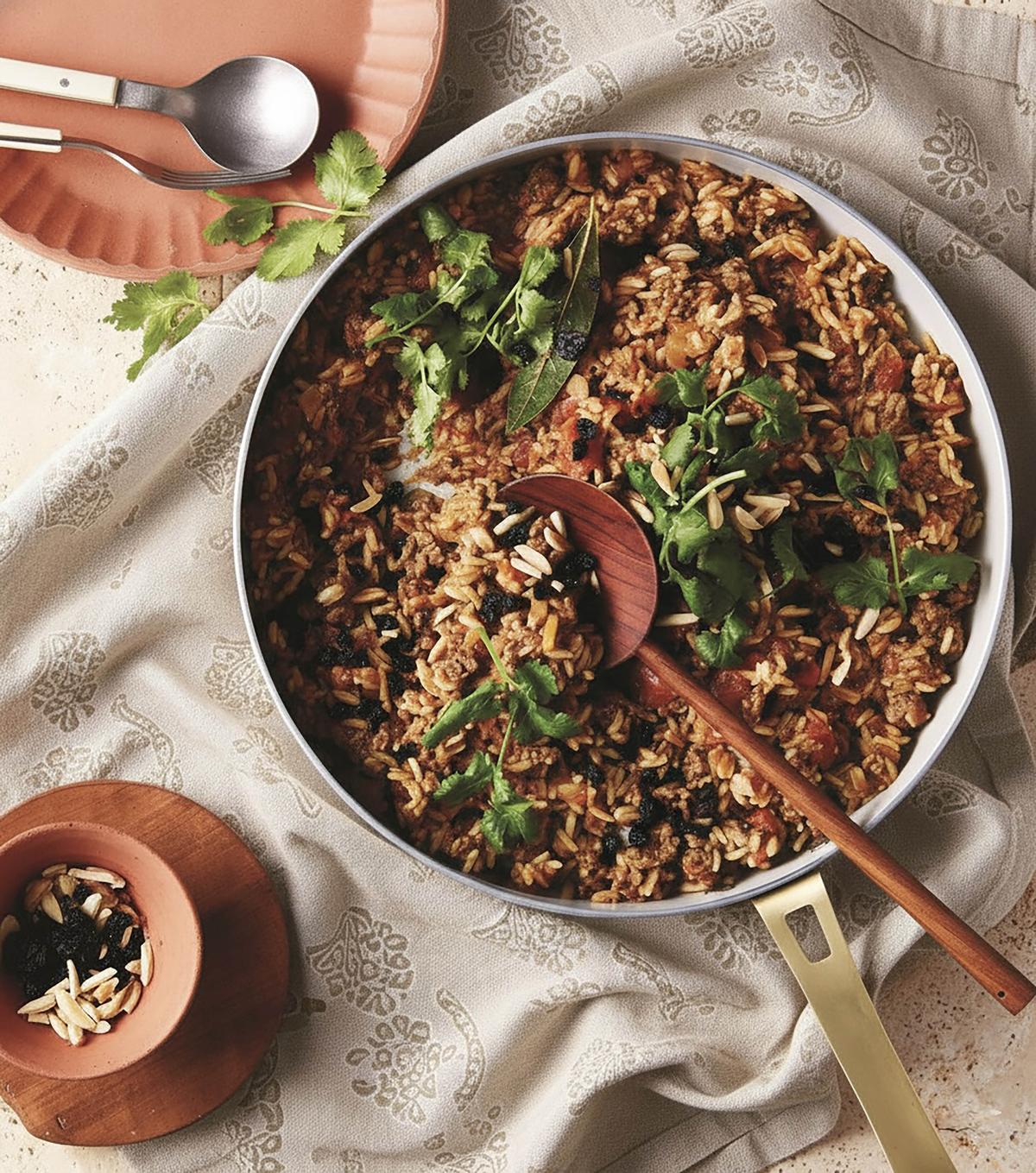 चावल कीमा बना लें 