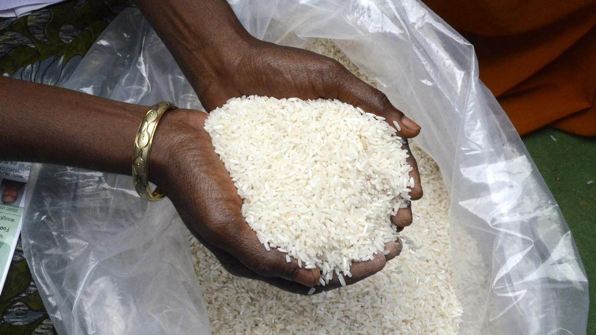 CM blames Centre for conspiring to scuttle Anna Bhagya scheme by denying rice to State